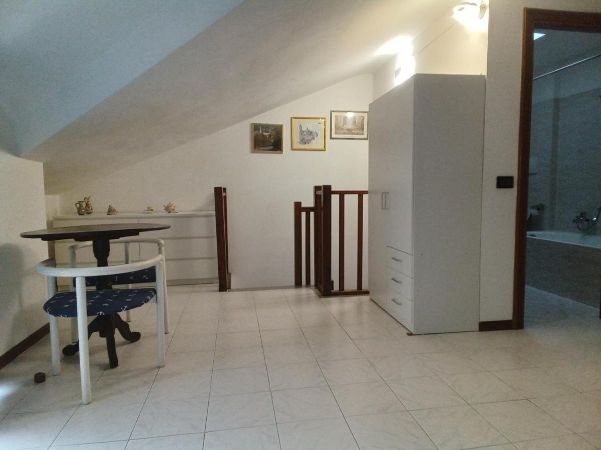 Appartamento - Terrazzo Vivibile Vista Mare, Wi-Fi Gratuito ヴァッレクロージア エクステリア 写真