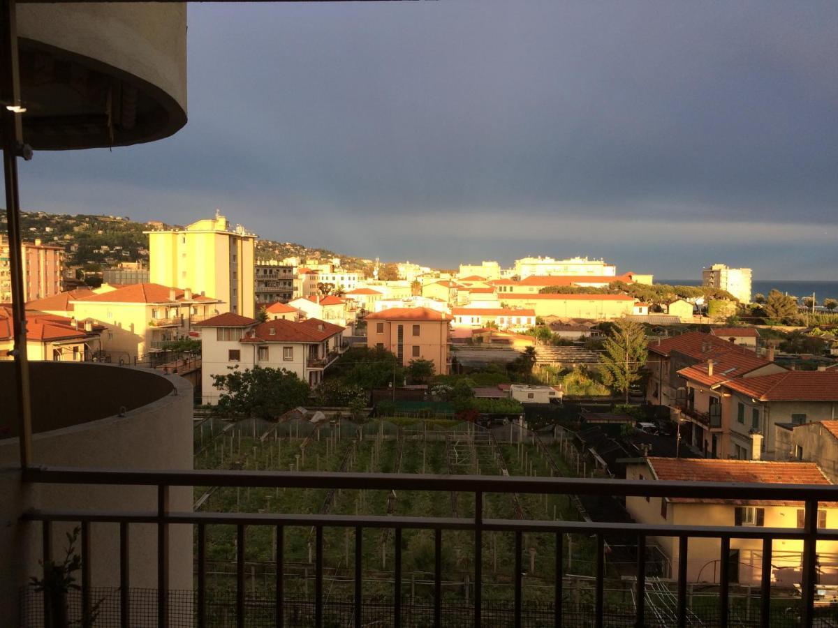 Appartamento - Terrazzo Vivibile Vista Mare, Wi-Fi Gratuito ヴァッレクロージア エクステリア 写真